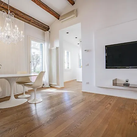 Apartamento Colleoni With 2 Superb Terraces Veneza