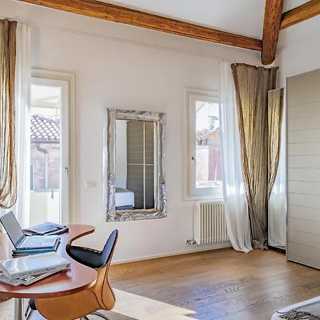 Colleoni With 2 Superb Terraces Veneza