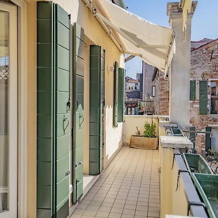 Apartment Colleoni With 2 Superb Terraces *