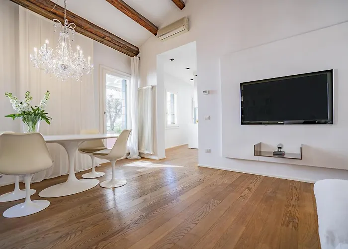 アパート Colleoni With 2 Superb Terraces ヴェネツィア