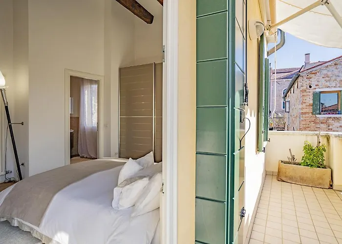 Colleoni With 2 Superb Terraces