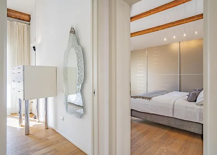 アパート Colleoni With 2 Superb Terraces