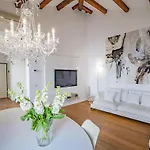 Colleoni With 2 Superb Terraces *